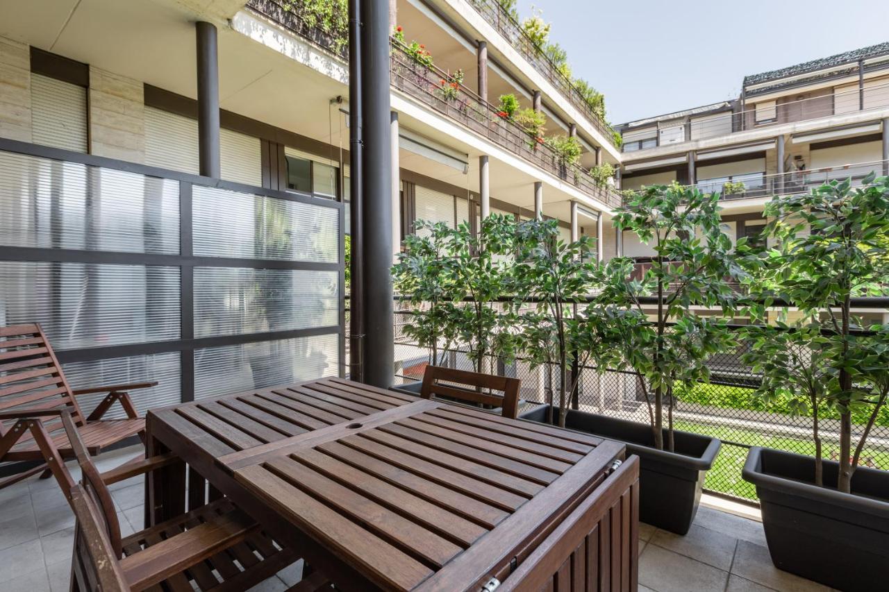 דירות מילאנו Elegant Loft With Balcony! מראה חיצוני תמונה