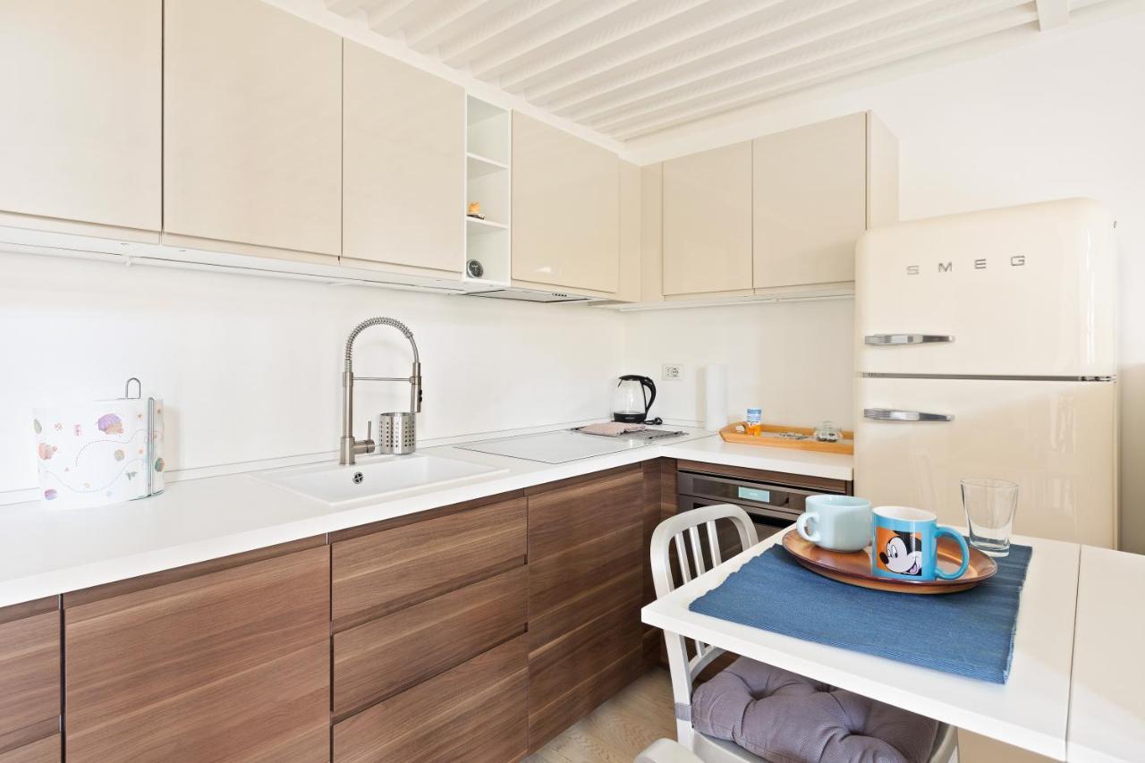דירות מילאנו Elegant Loft With Balcony! מראה חיצוני תמונה